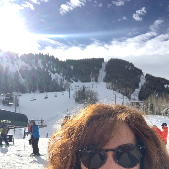 Meet your Posher, Camille - Picture 1 of 1